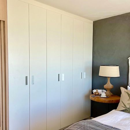 Abode Africa Apartment Bloubergstrand Bagian luar foto