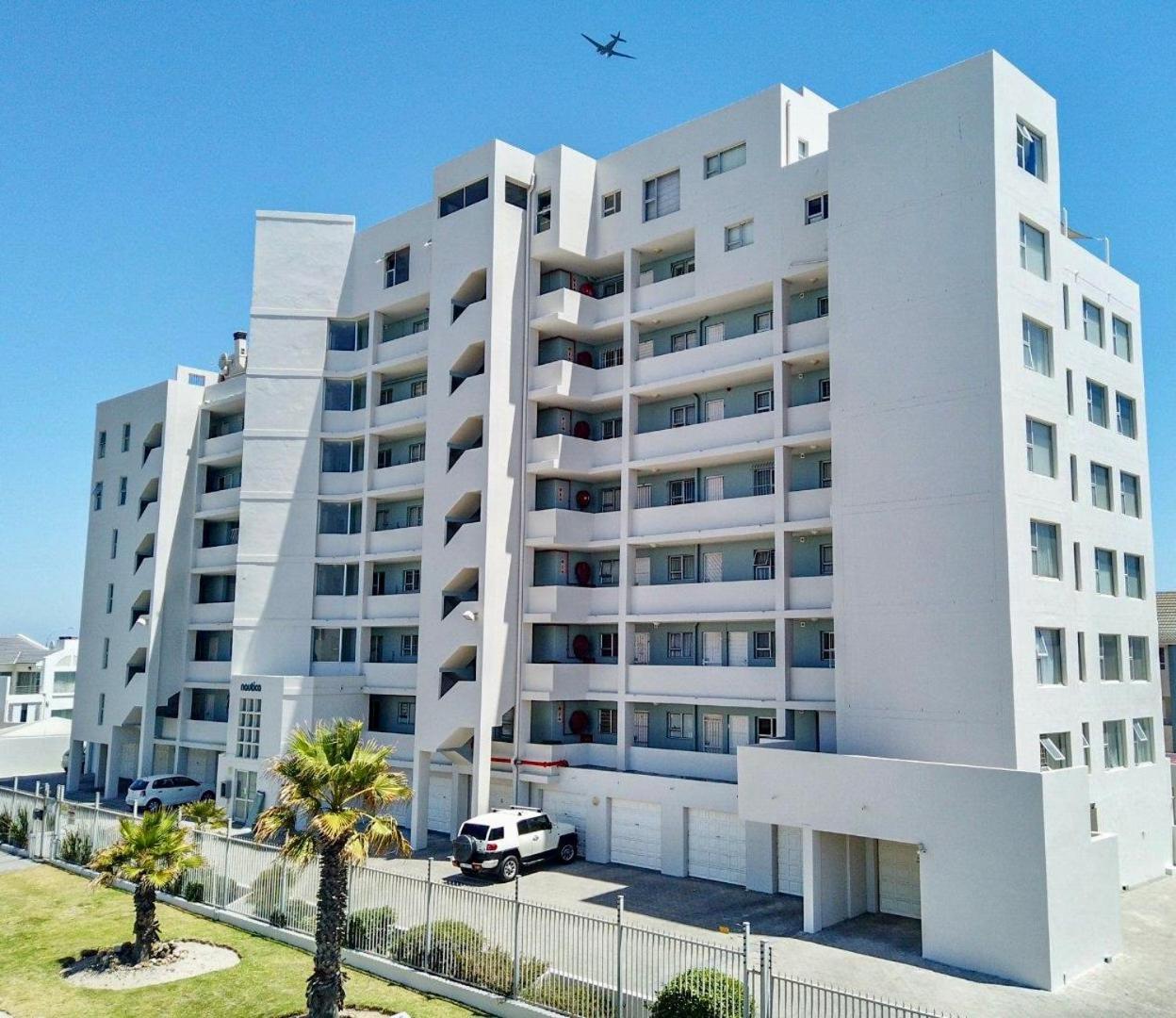 Abode Africa Apartment Bloubergstrand Bagian luar foto