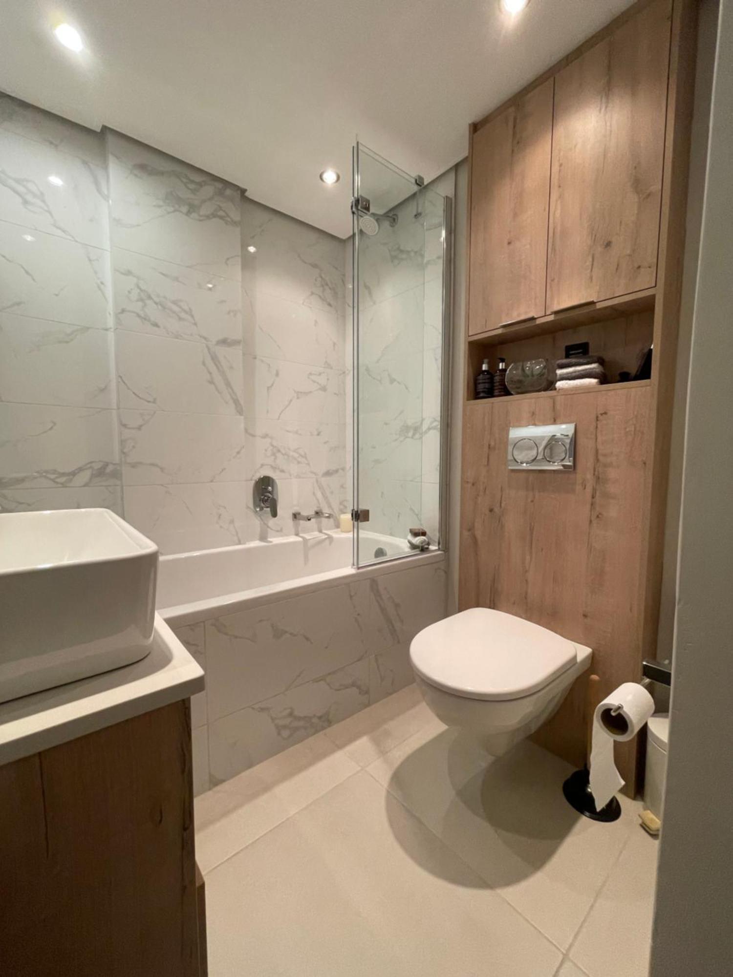 Abode Africa Apartment Bloubergstrand Bagian luar foto
