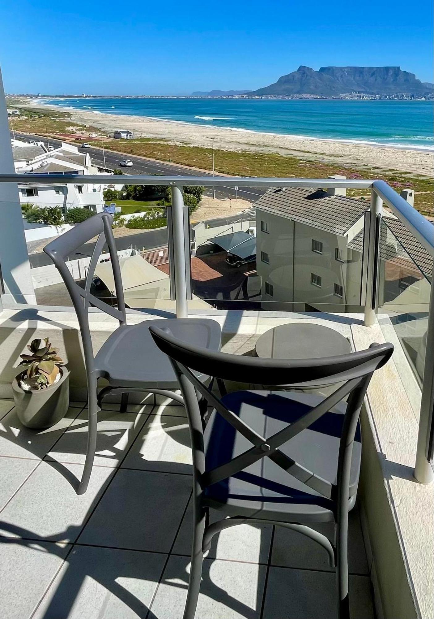 Abode Africa Apartment Bloubergstrand Bagian luar foto