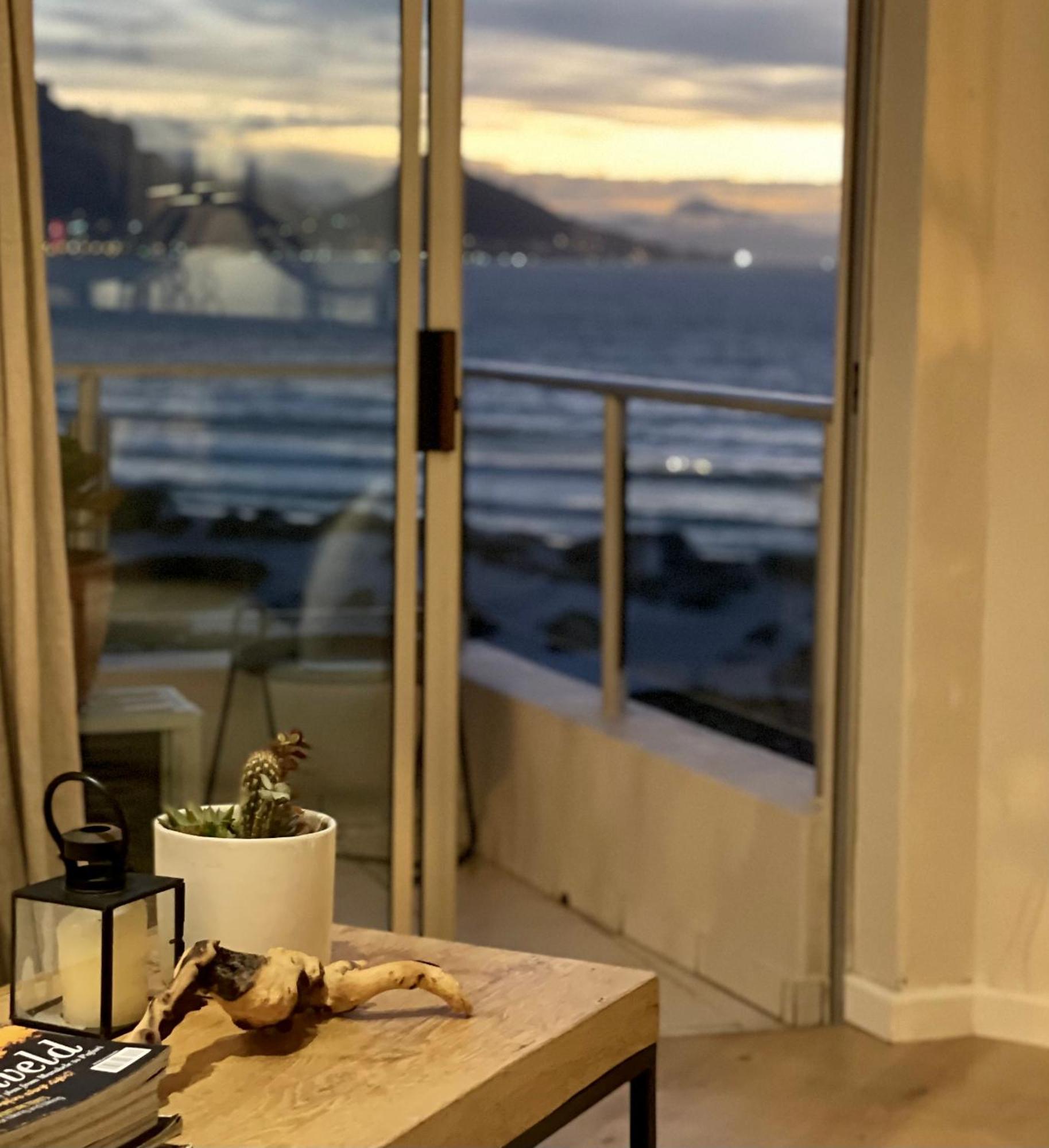 Abode Africa Apartment Bloubergstrand Bagian luar foto